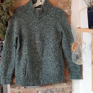 L.L. BEAN lambswool sweater